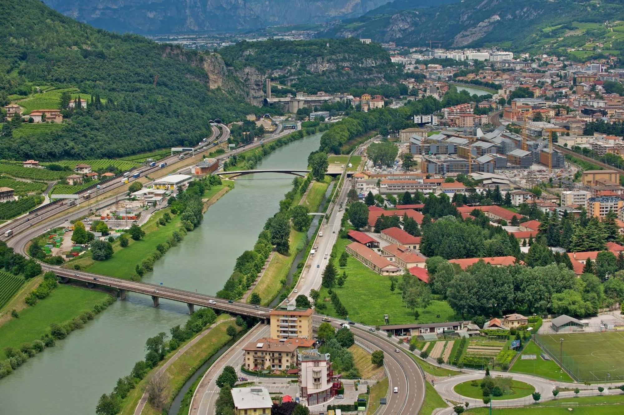 Hotel Sporting Trento Eksteriør bilde